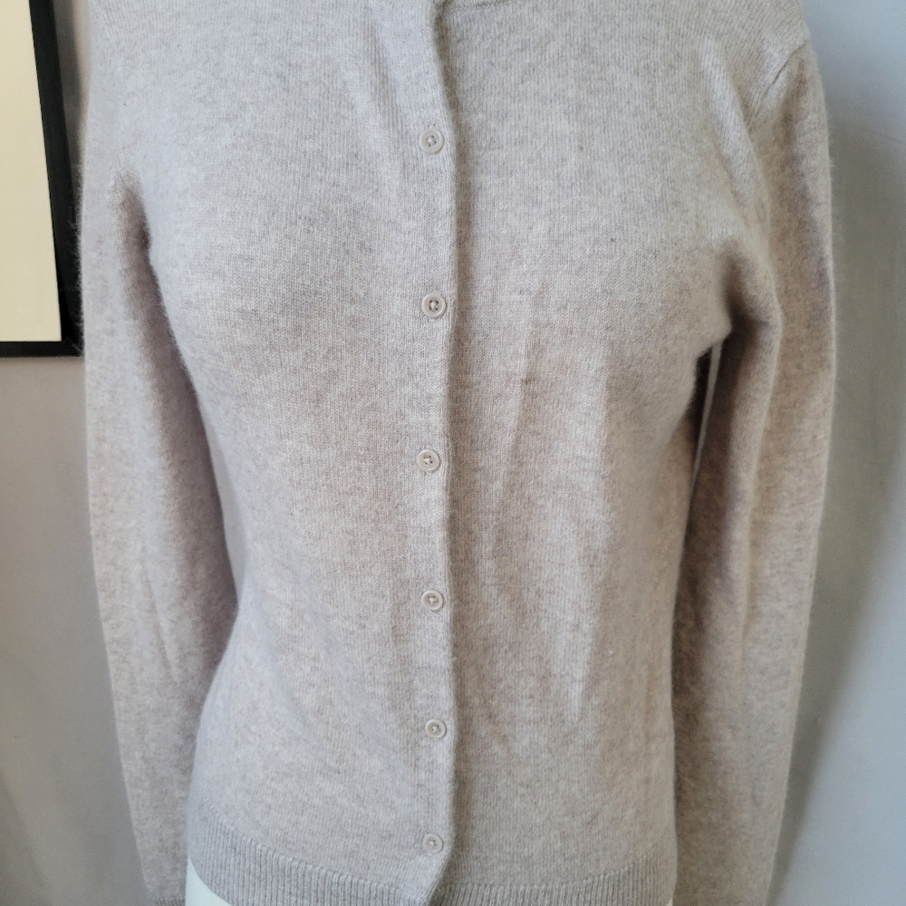Garnet Hill Essential Cashmere Retro Cardigan Sweater Oatmeal Heather XS - Picture 4 of 14
